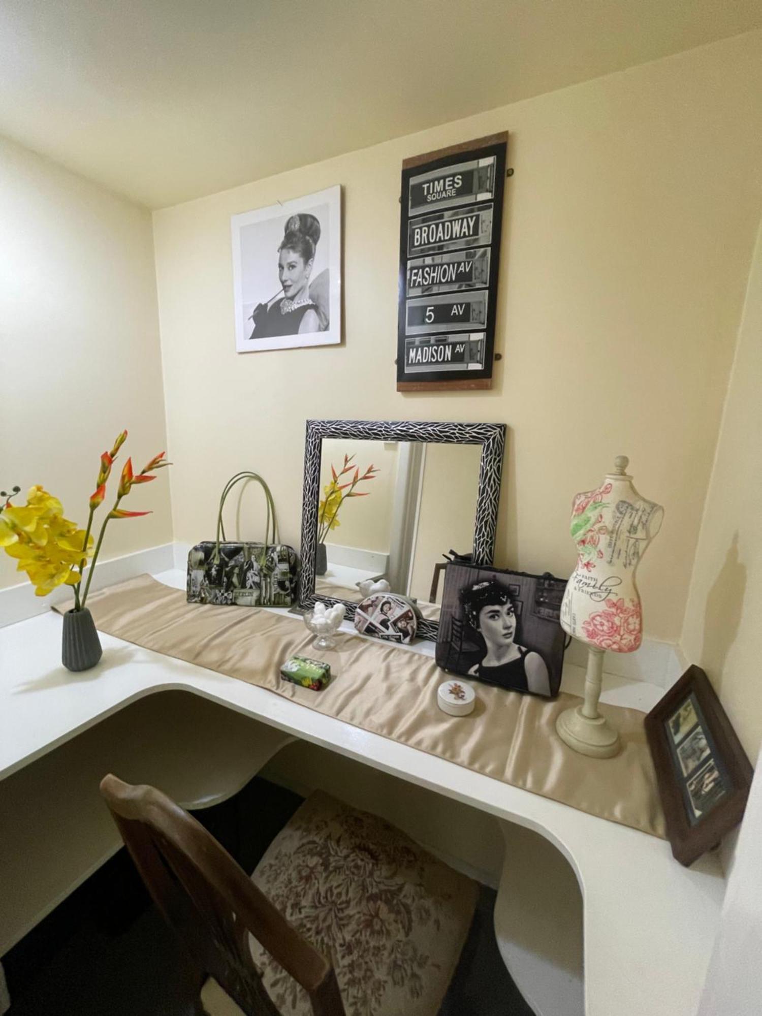 מלון ג'רלדין Victoria House מראה חיצוני תמונה